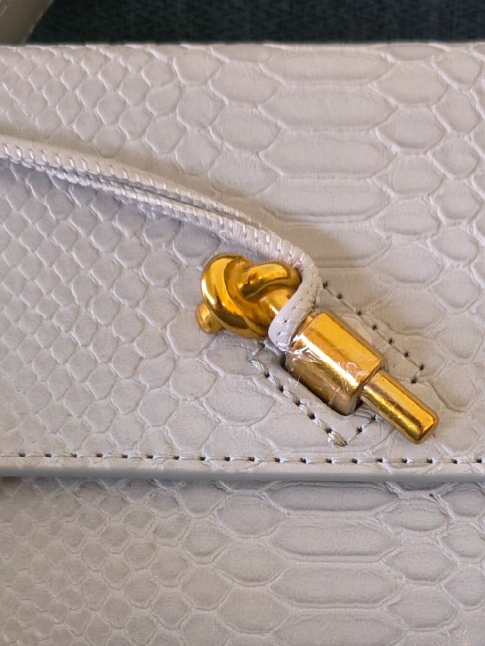 Authentic Showroom clutch with c/b strap - Picture 3 of 5